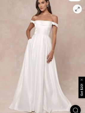Extraordinary Vow White Off-the-Shoulder Maxi Dress with Pockets